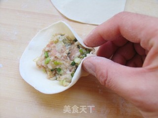 最香不过肉包子——葱香大肉小笼包的做法步骤：11