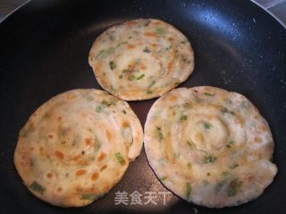 椒香葱花饼的做法步骤：12