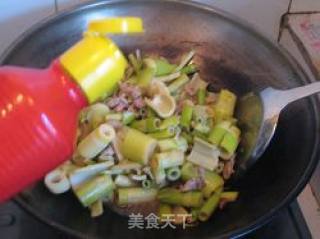 省油版油焖笋的做法步骤：7