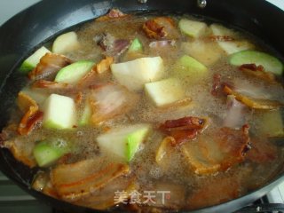 香味浓郁的青萝卜炖腊肉的做法步骤：8