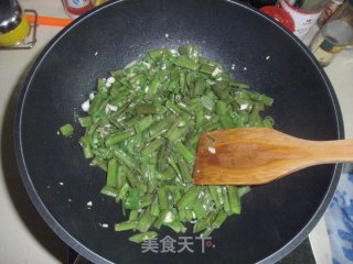 小炒空心菜梗的做法步骤：7