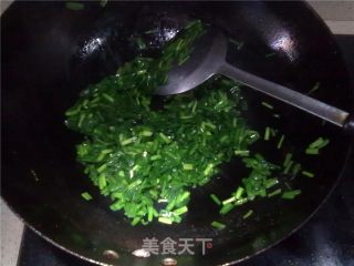 韭菜煎蛋的做法步骤：4