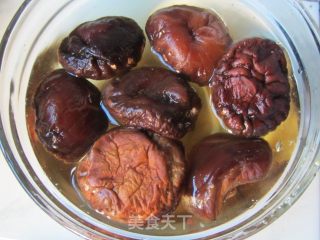 香菇鲜肉盏的做法步骤：1