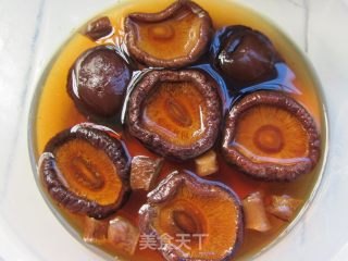香菇鲜肉盏的做法步骤：2