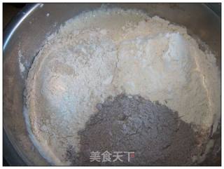 荞麦黑米馒头的做法步骤：2