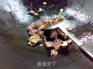 小色板—彩椒百合炒牛肉的做法步骤：5