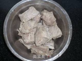 糖醋排骨的做法步骤：1