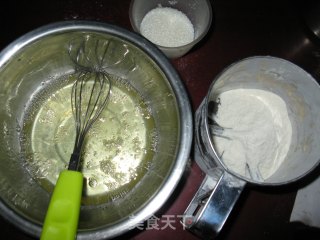 芝麻薄脆饼的做法步骤：1