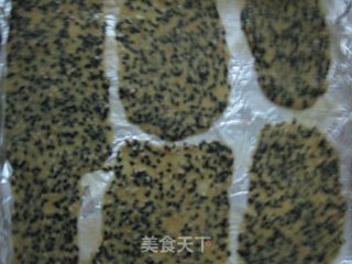 芝麻薄脆饼的做法步骤：6