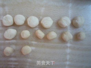 香酥芝麻小烧饼的做法步骤：2