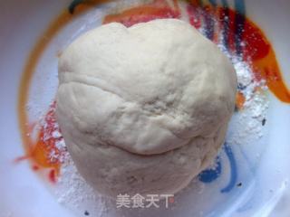 葱花饼的做法步骤：2