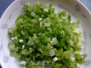 葱花饼的做法步骤：3