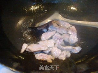 肉炒西兰花的做法步骤：2