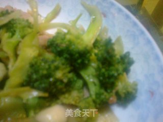 肉炒西兰花的做法步骤：4