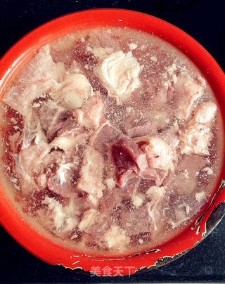 无法错过的超级好味道——私房番茄炖牛肉的做法步骤：2