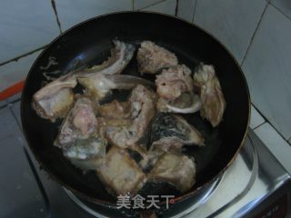 香辣鱼头煲的做法步骤：5