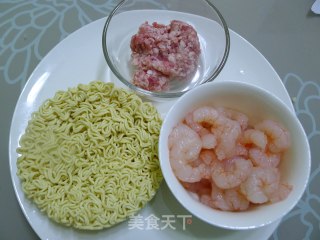 泡面虾球的做法步骤：1