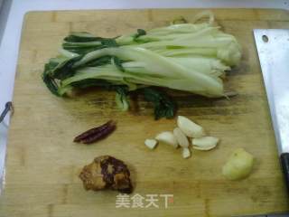爆炒鲜咸菜的做法步骤：1
