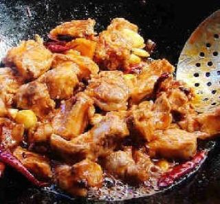 四川风味干豇豆烧排骨----口水长流的做法步骤：4