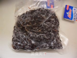 蜜豆毛毛虫面包的做法步骤：2