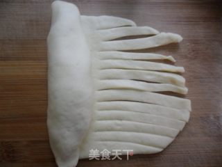 蜜豆毛毛虫面包的做法步骤：8