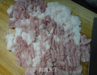 胡萝卜猪肉饺子的做法步骤：3