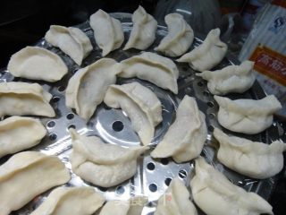 胡萝卜猪肉饺子的做法步骤：10