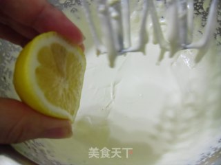 美味新搭配——松仁可可慕斯的做法步骤：4