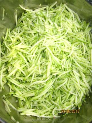 南瓜腊肉蒸包的做法步骤：4