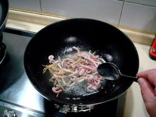 尖椒榨菜饸饹面的做法步骤：4