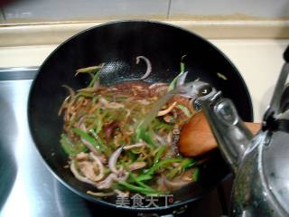 尖椒榨菜饸饹面的做法步骤：7
