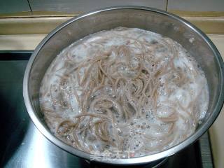 尖椒榨菜饸饹面的做法步骤：14