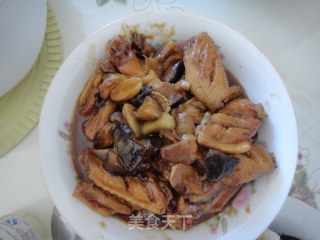 香菇鸡翅的做法步骤：2