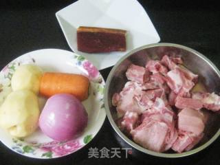 杂蔬腊肉排骨煲的做法步骤：1