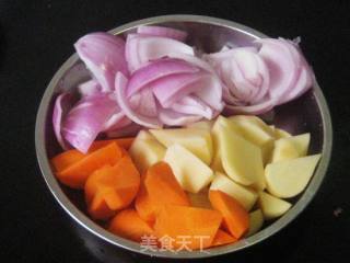 杂蔬腊肉排骨煲的做法步骤：3