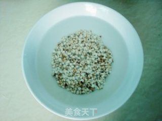 三高食谱——冬瓜薏仁瘦肉粥的做法步骤：1