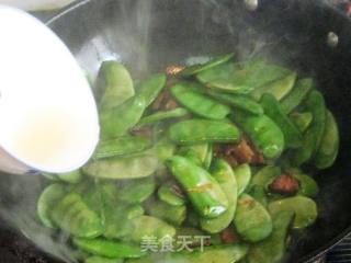 青扁豆炒腊肉的做法步骤：5