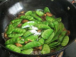 青扁豆炒腊肉的做法步骤：6