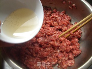 香酥牛肉饼的做法步骤：4