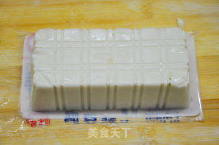 蓝莓嫩豆腐的做法步骤：1