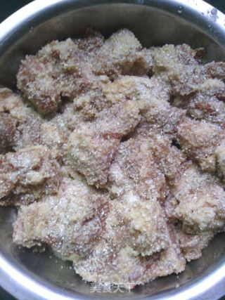 百变土豆——粉蒸排骨的做法步骤：6