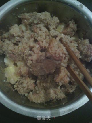 百变土豆——粉蒸排骨的做法步骤：9