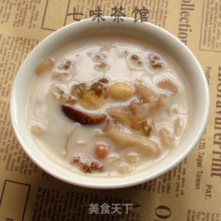 桃胶银耳汤的做法步骤：3