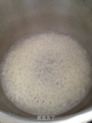 虾仁鸽子粥（适合7个月以上宝宝）的做法步骤：4