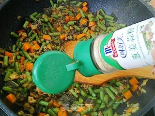 梅菜豇豆的做法步骤：10