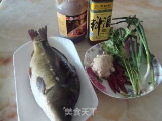 焖贵妃鱼的做法步骤：1
