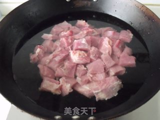 西红柿炖牛腩的做法步骤：1