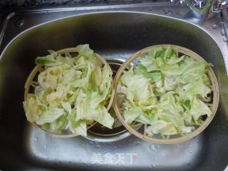 手撕包菜的做法步骤：1