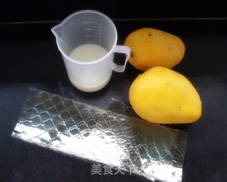 鲜果慕斯奶油蛋糕的做法步骤：2