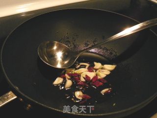 干锅手撕包菜的做法步骤：2